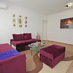 Apartman - Stan Na Dan